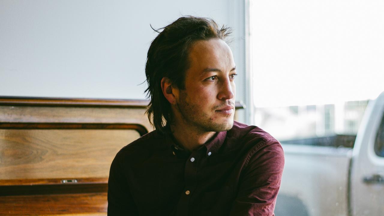 Marlon Williams và hợp tác đặc biệt cùng Lorde trong ca khúc “Kāhore He Manu E”